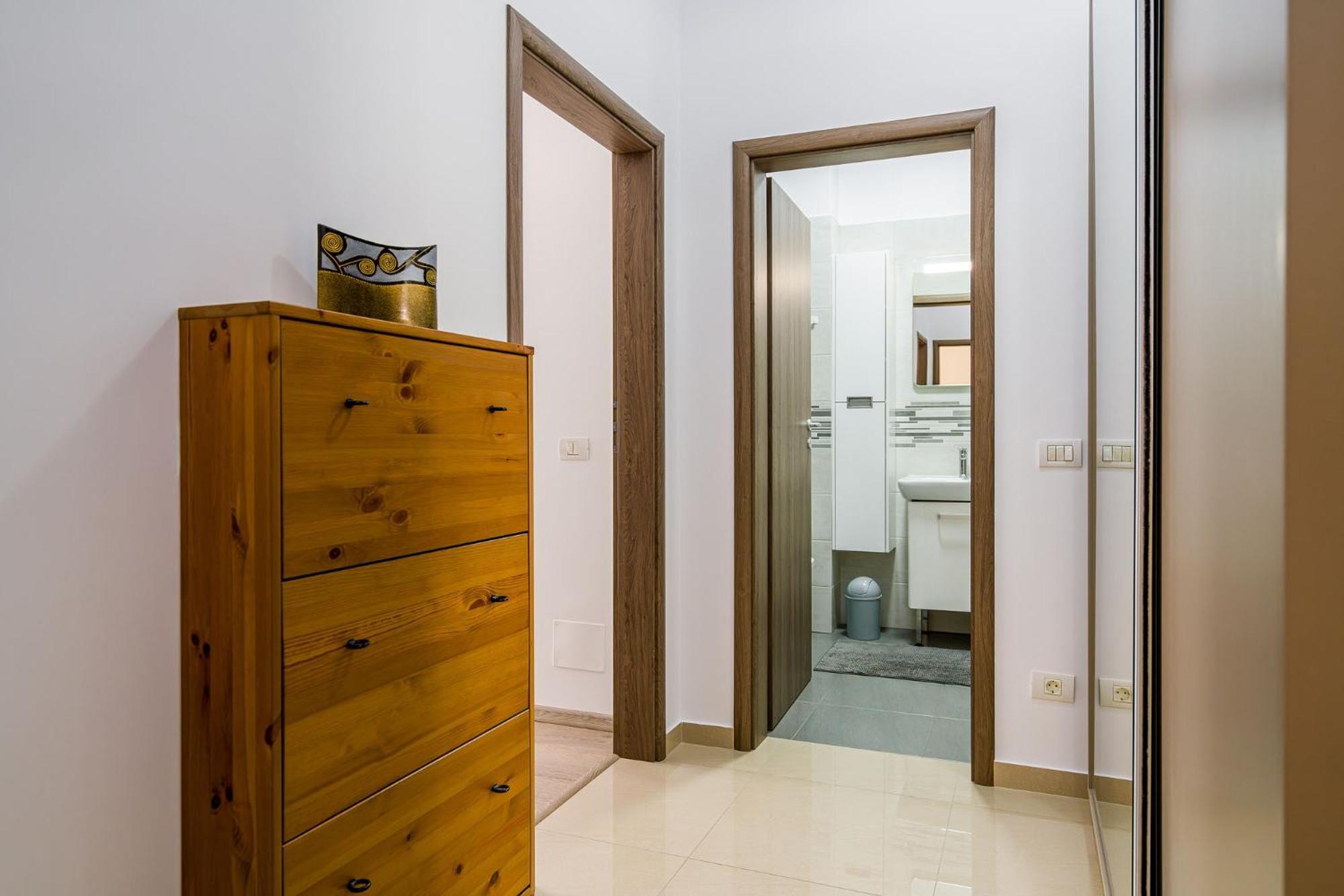 Politehnica Deluxe Apartment Bucarest Esterno foto