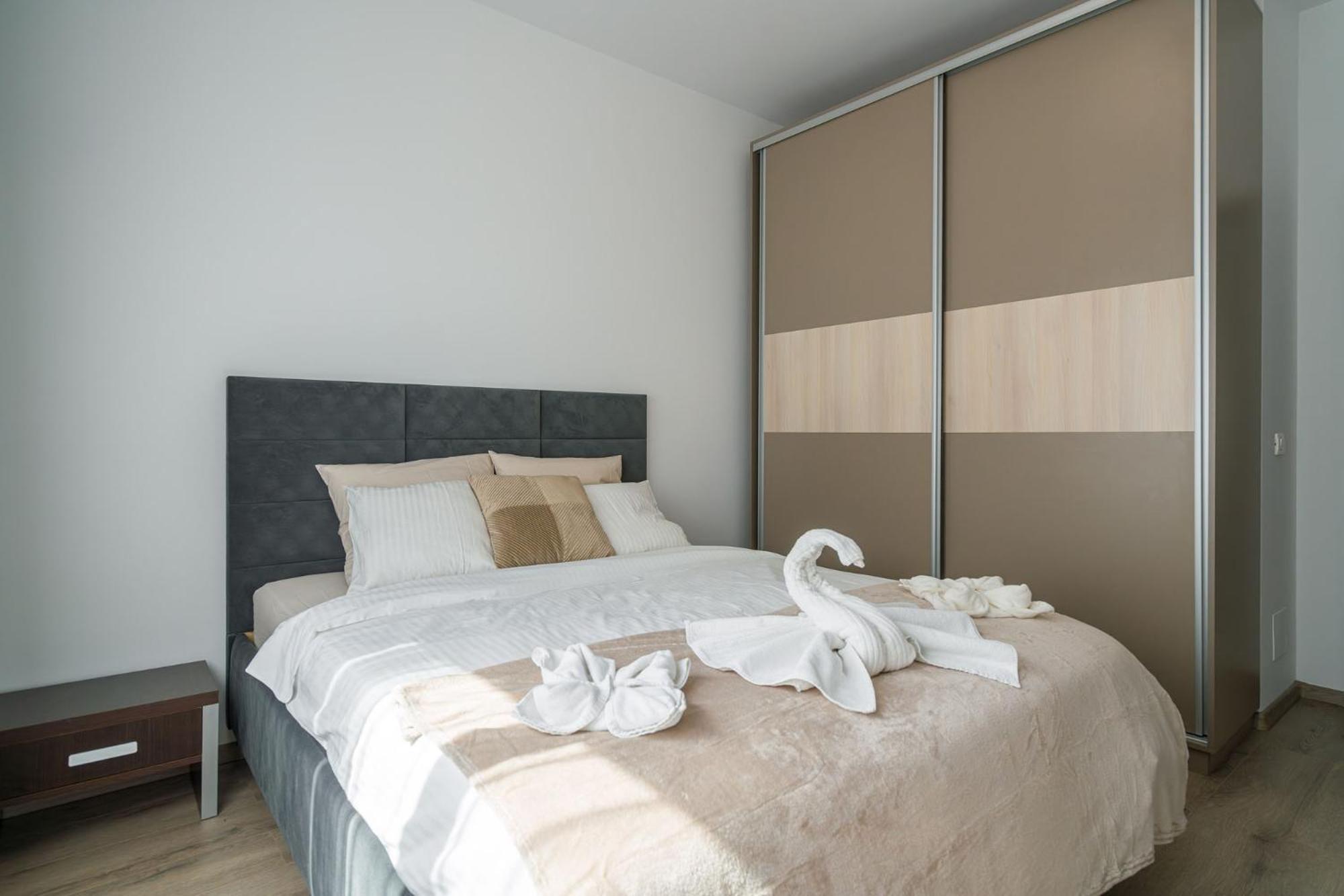 Politehnica Deluxe Apartment Bucarest Esterno foto